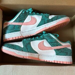 Nike Dunk Low - Washed Teal “Snakeskin”, Men’s Size 9.5. Women’s shoe (size 11)